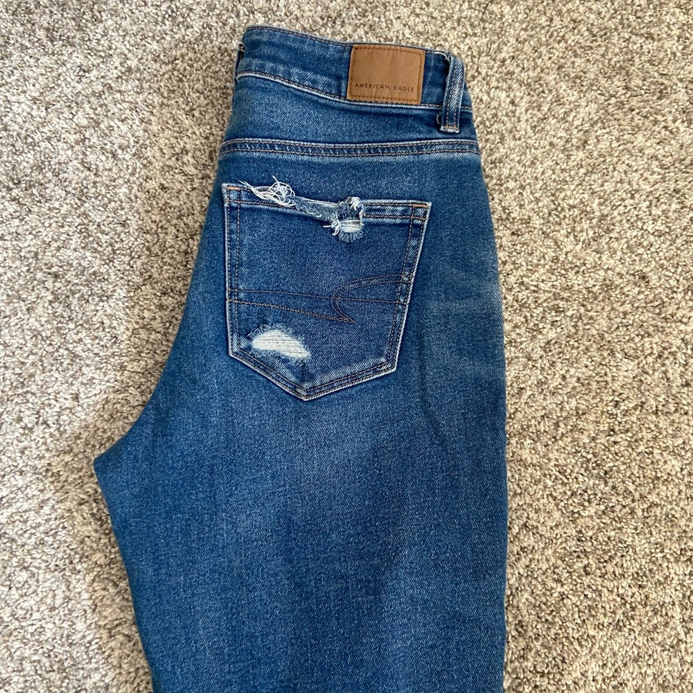 American Eagle Mom Straight Jeans